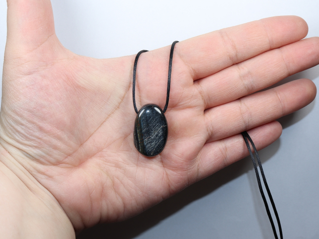 hawks eye with cord or silver 925