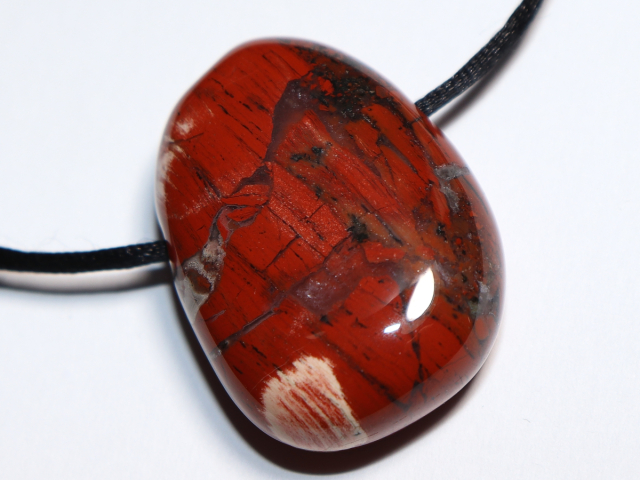 Breckzienjaspis mit Band oder Silber 925