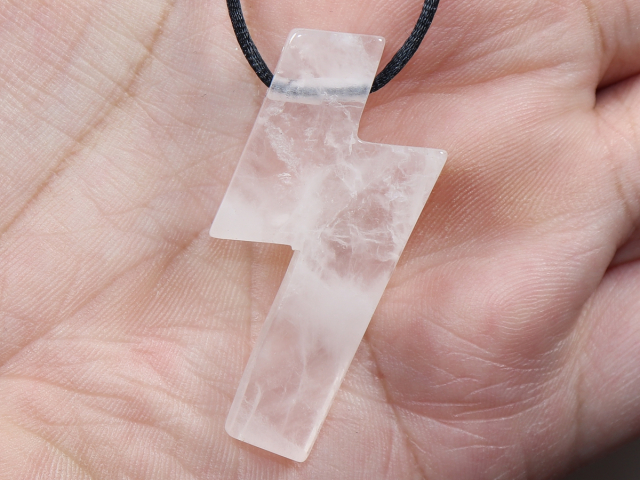 rose quartz with cord or silver 925