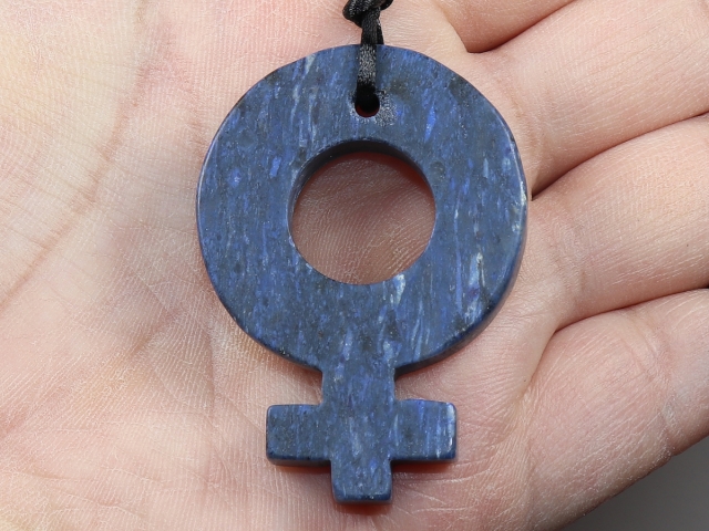 dumortierite with cord