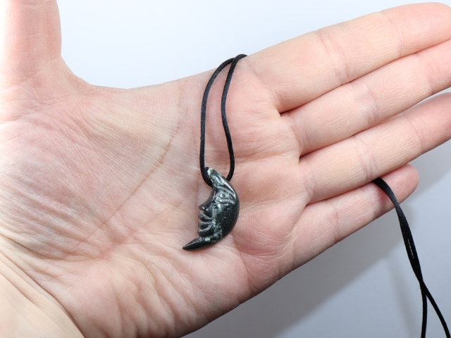 chrysanthemum stone with cord or silver 925