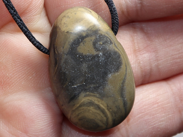 Stromatolith mit Band oder Silber 925
