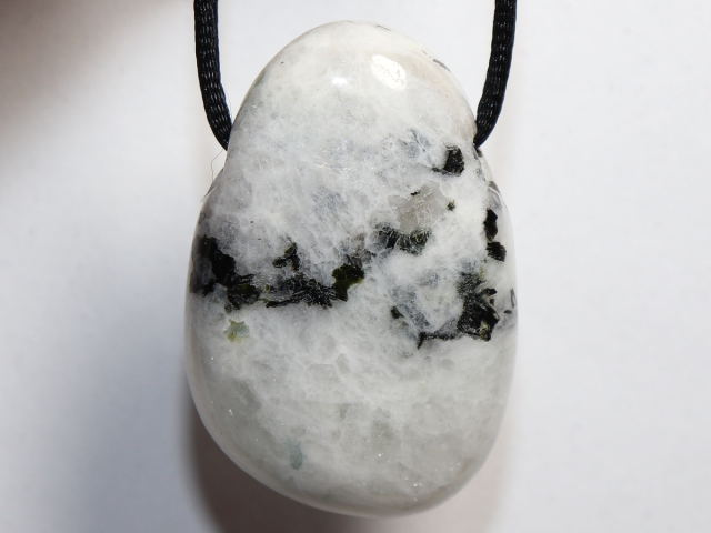 Preview: white labradorite with cord or silver 925