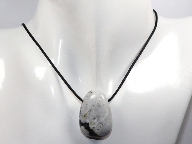 Preview: weißer Labradorit mit Band oder Silber 925