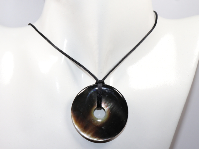 abalone shell with cord