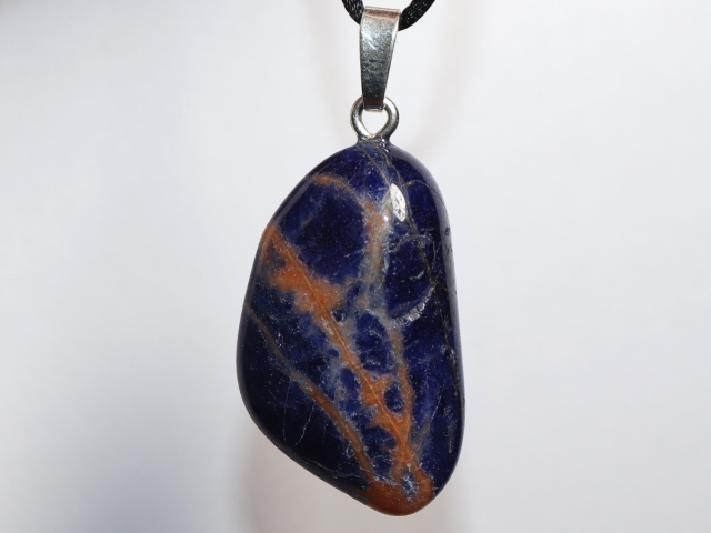 Sodalith mit Band oder Silber 925