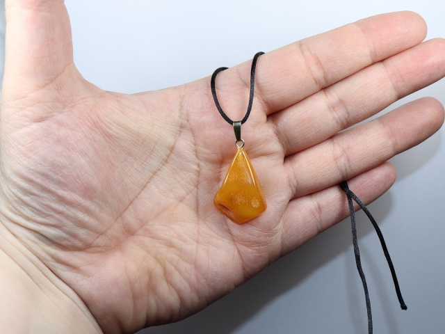 amber with cord or silver 925