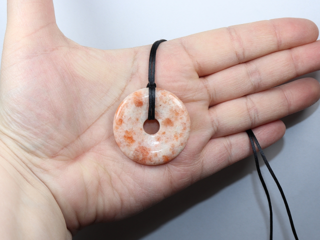 Sonnenstein mit Band