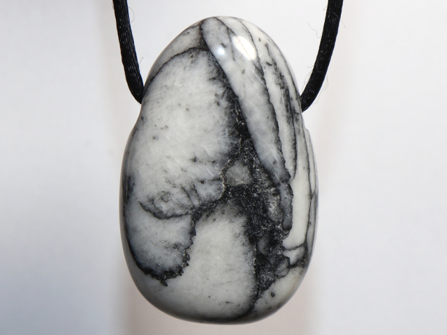 pinolite with cord or silver 925