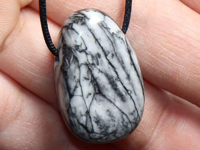 pinolite with cord or silver 925
