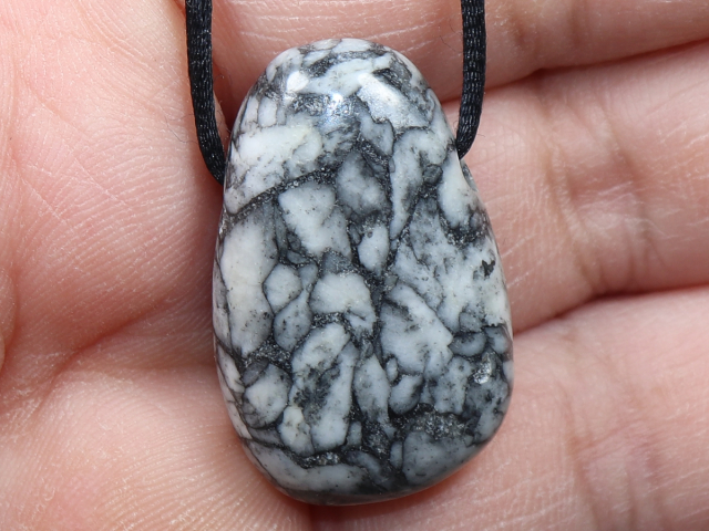pinolite with cord or silver 925