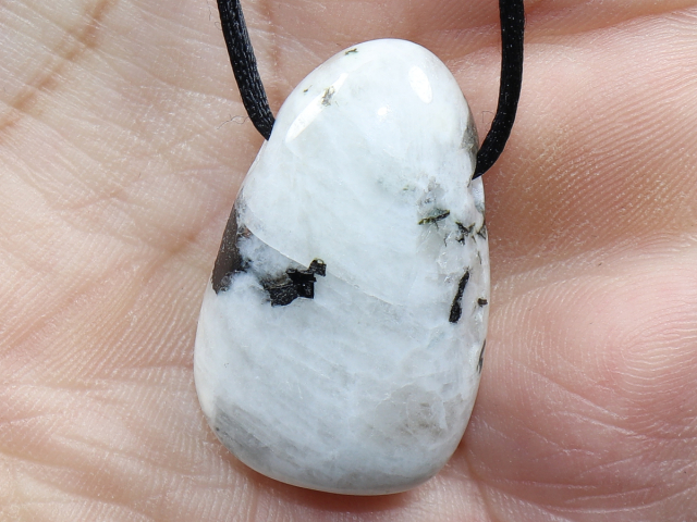 weißer Labradorit mit Band oder Silber 925