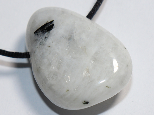 weißer Labradorit mit Band oder Silber 925