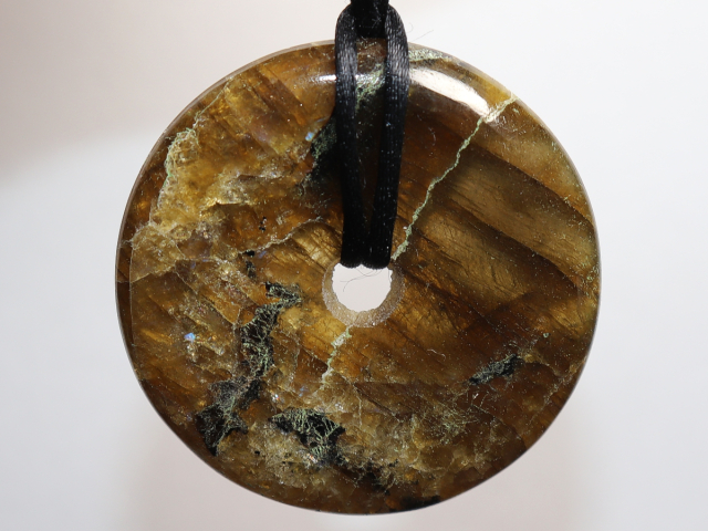 Preview: labradorite with cord