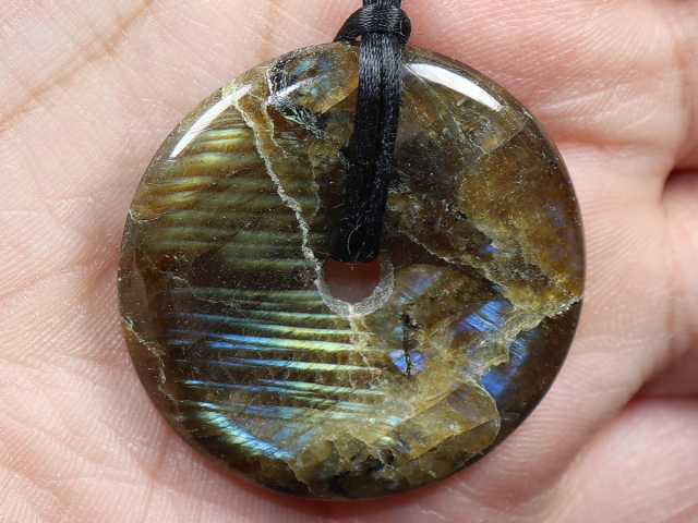 labradorite with cord