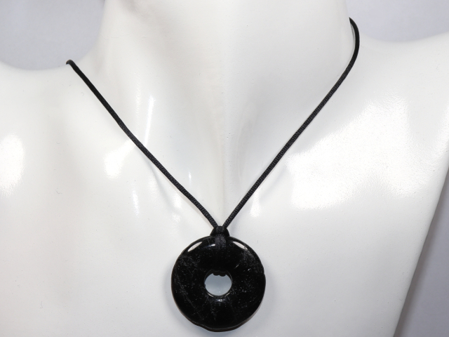 Preview: black tourmaline (Schorl) with cord
