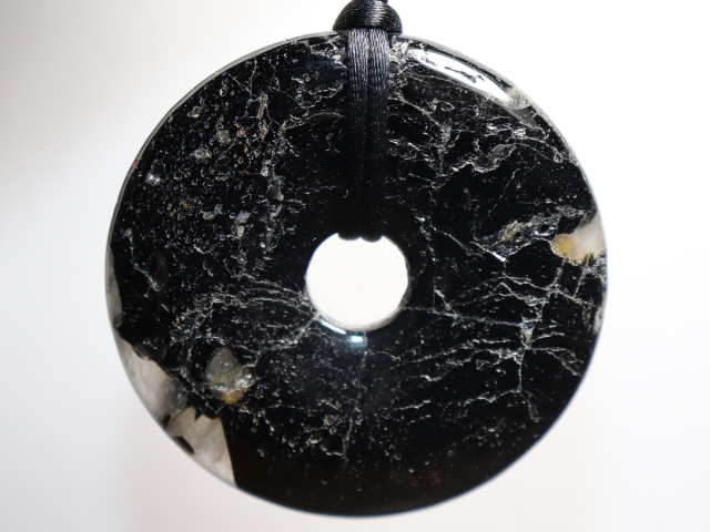 Preview: black tourmaline (Schorl) with cord