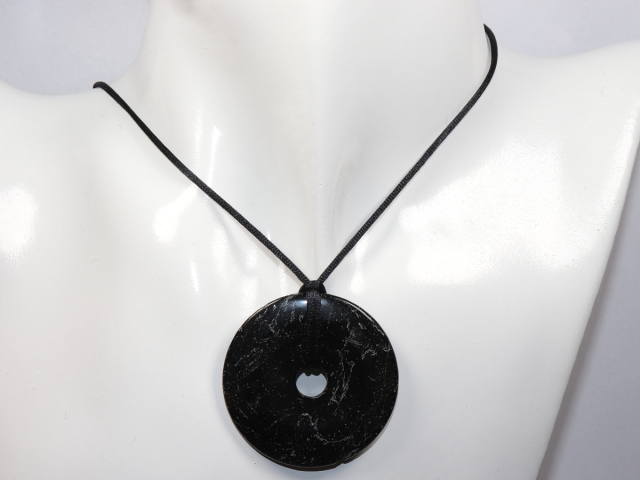 Preview: black tourmaline (Schorl) with cord
