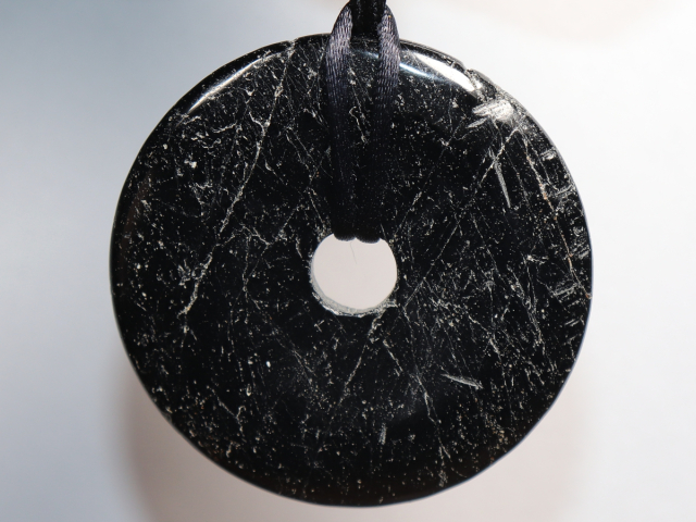 Preview: black tourmaline (Schorl) with cord