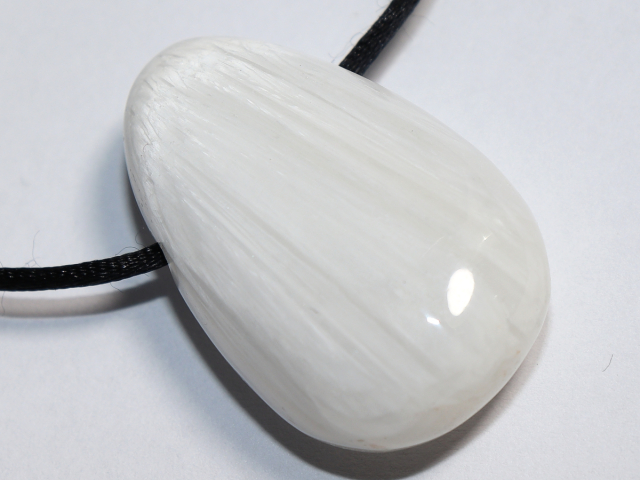 scolecite with cord or silver 925