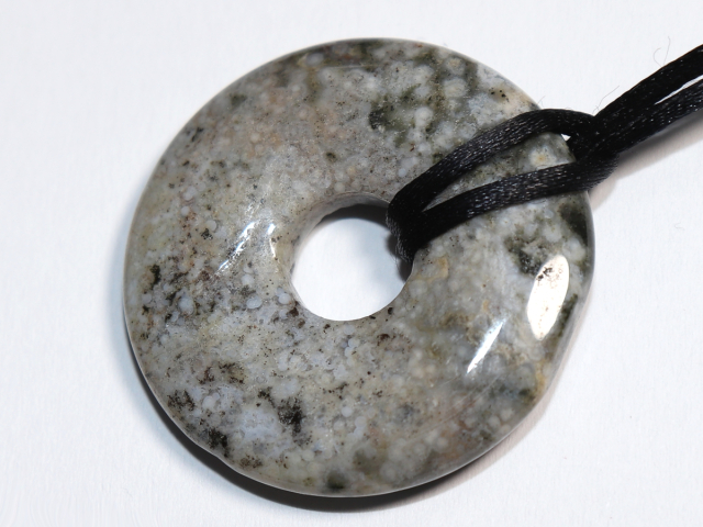 Ozeanjaspis mit Band