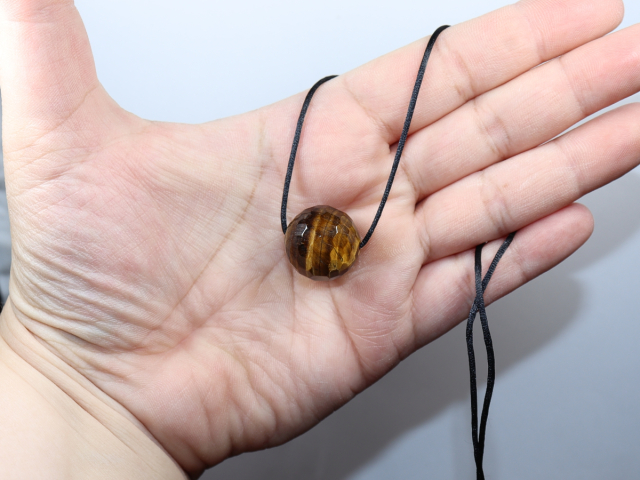 tiger's eye with cord or silver 925