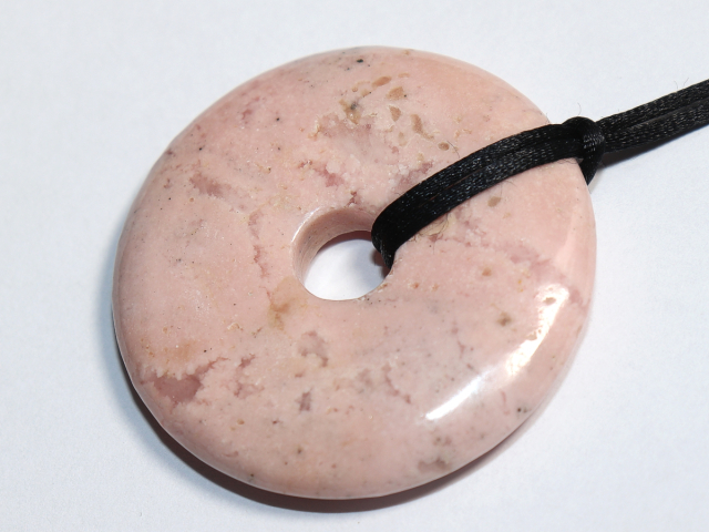 Rhodochrosit mit Band