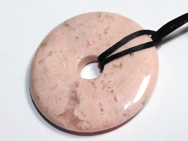 Rhodochrosit mit Band