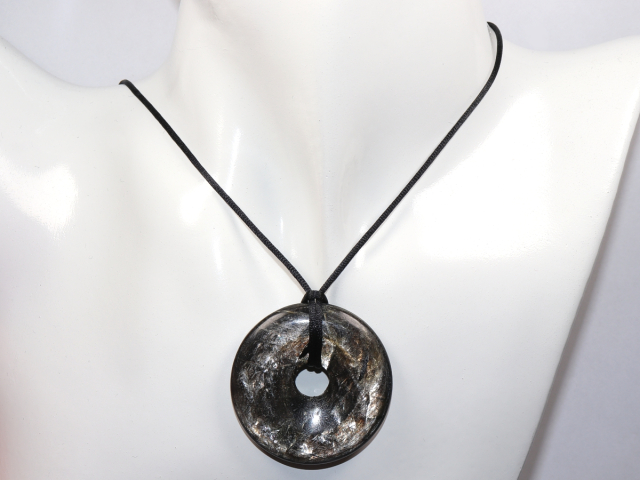 Preview: muscovite with cord