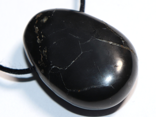Shungit mit Band oder Silber 925
