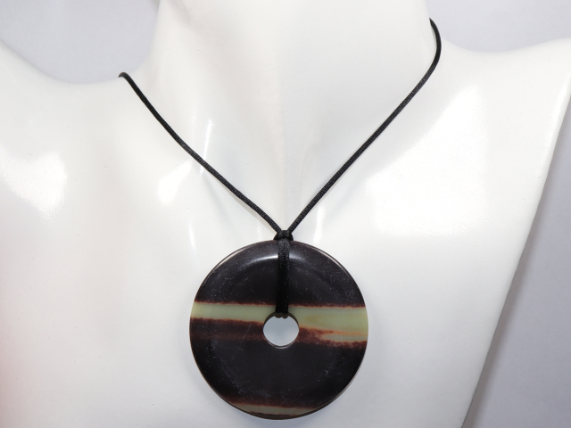 Preview: black banded jasper with cord
