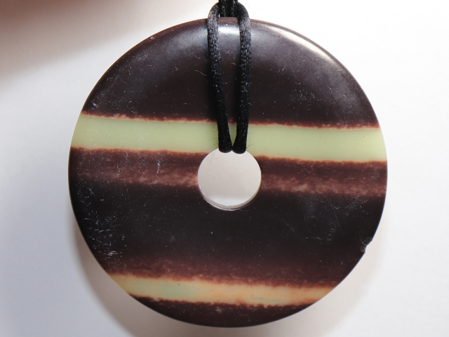 Preview: black banded jasper with cord