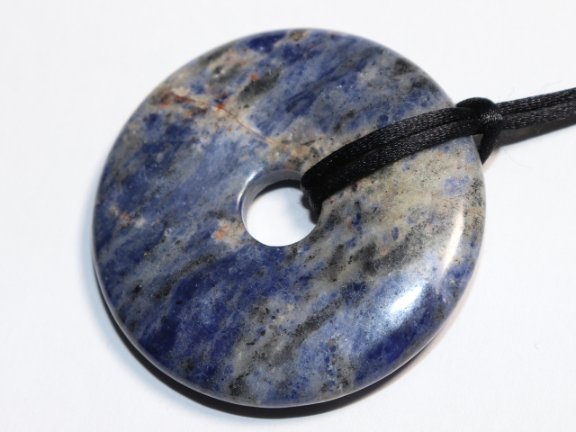 Preview: sodalite with cord