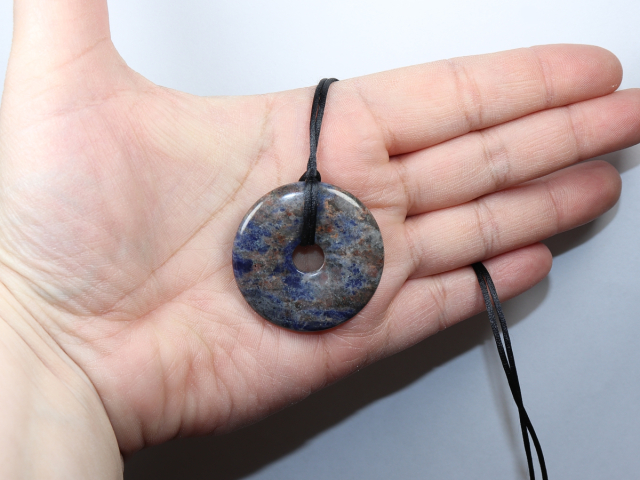sodalite with cord