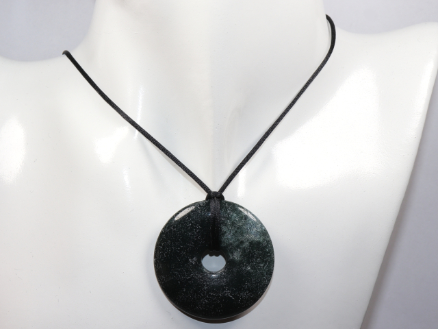 Preview: moss agate with cord