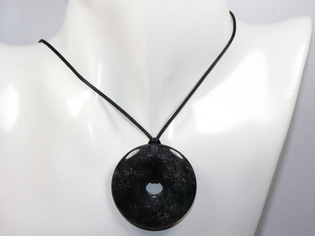 Preview: moss agate with cord