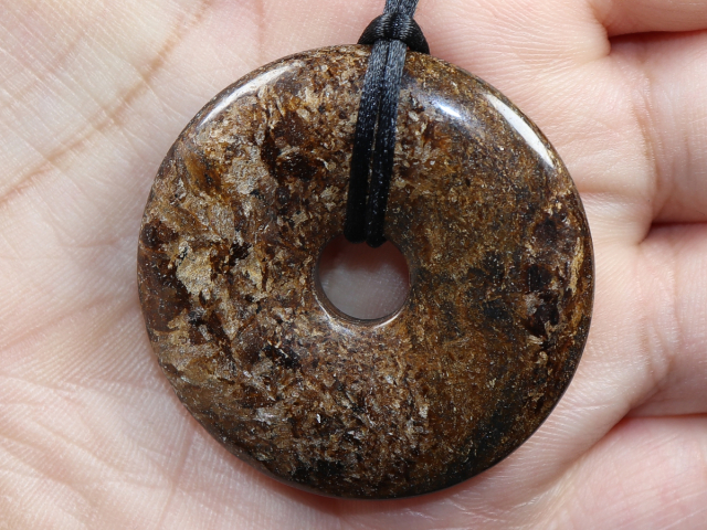 bronzite with cord