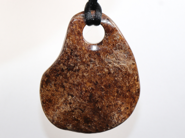 bronzite with nylon cord