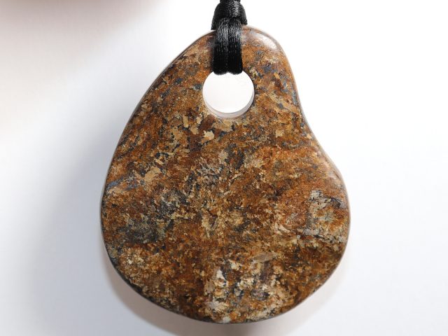 bronzite with nylon cord