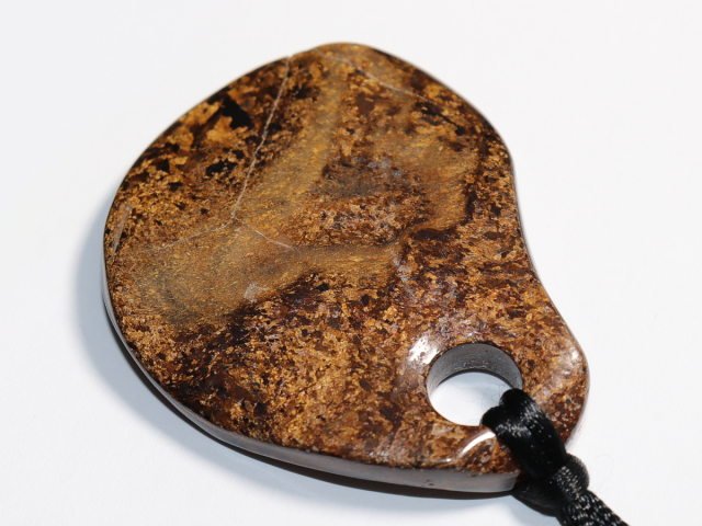bronzite with nylon cord