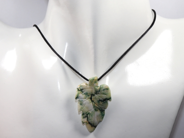 mariposite-dolomite with cord or silver 925