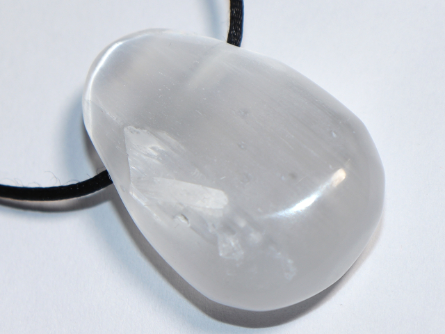 Selenit mit Band oder Silber 925