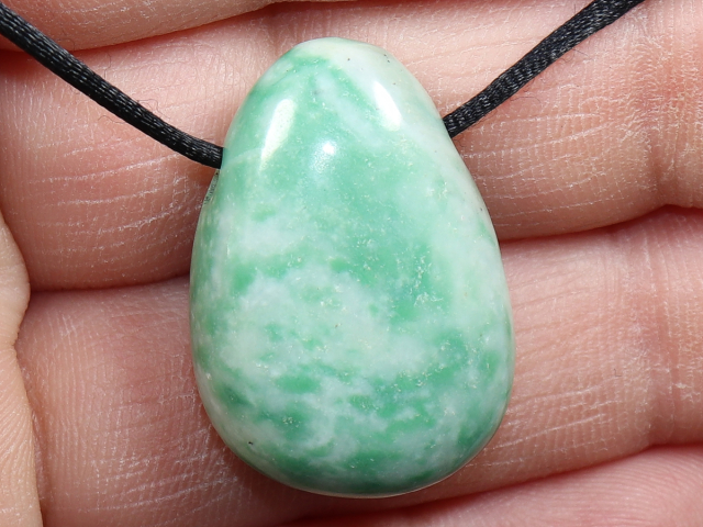 Jade mit Band oder Silber 925