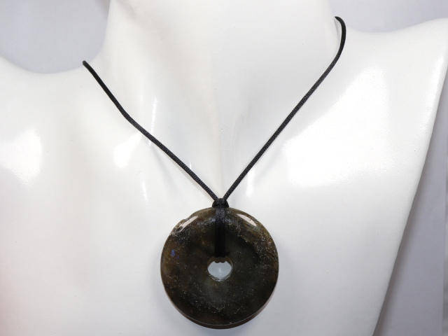 Preview: labradorite with cord