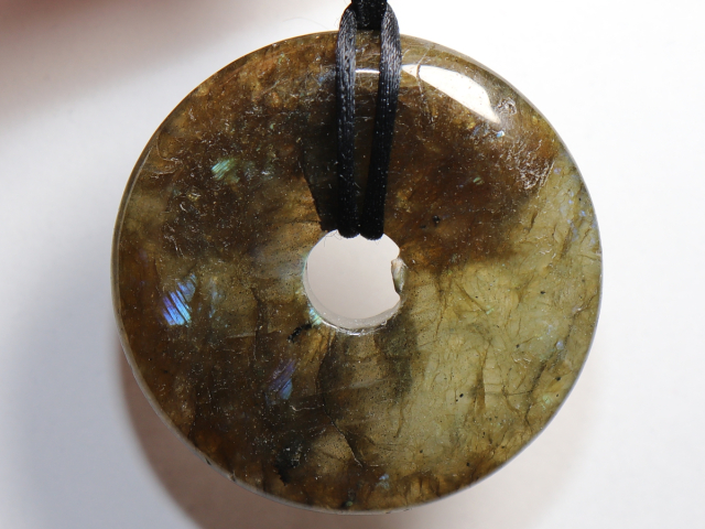 Preview: labradorite with cord