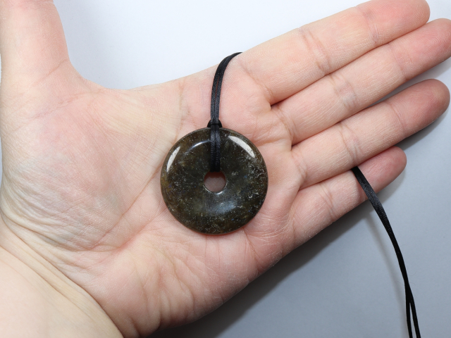 labradorite with cord