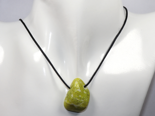 Preview: lizardite with cord or silver 925