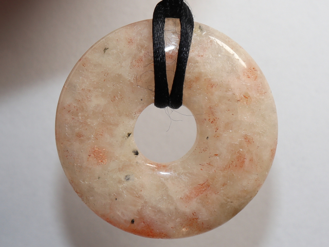 Preview: sunstone with cord