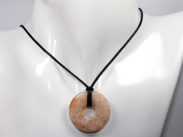 Preview: sunstone with cord