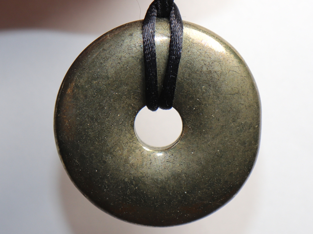 Preview: pyrite with cord